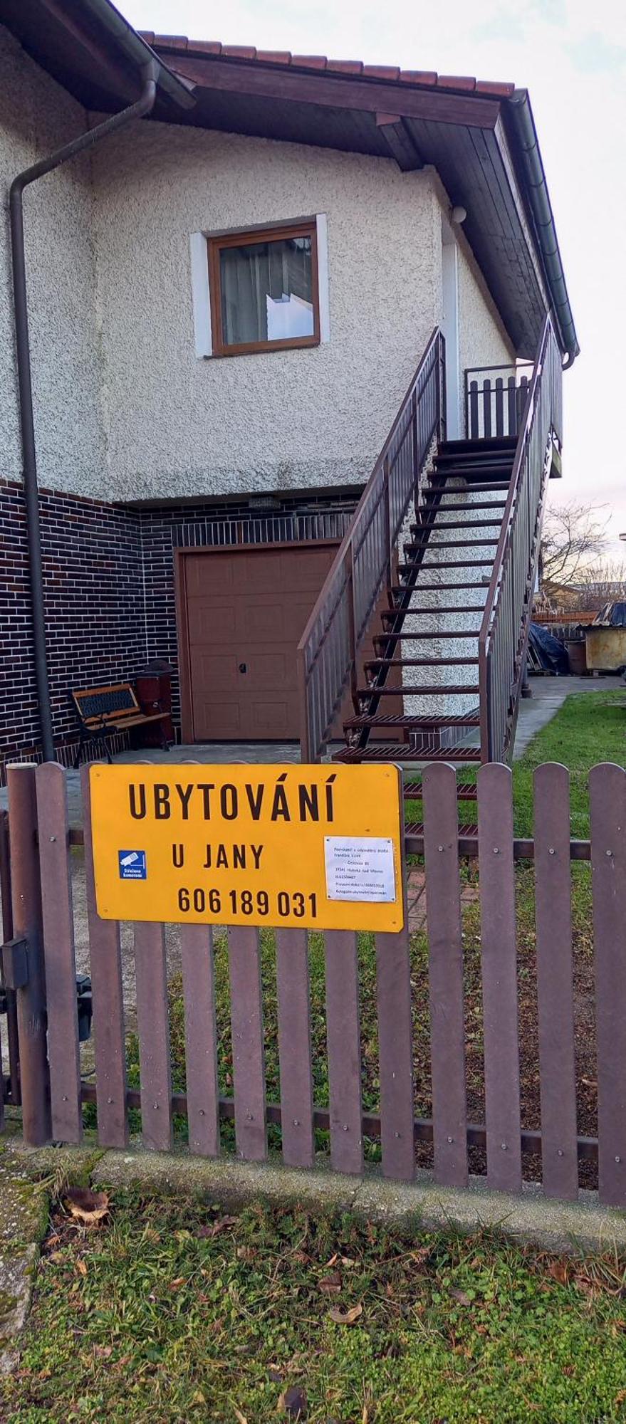 Ubytovani U Jany Hluboka nad Vltavou Bagian luar foto
